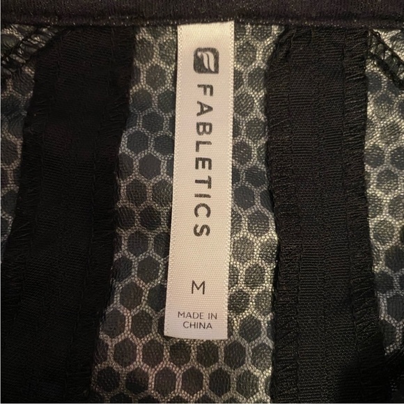 Fabletics Lightweight Corbet Zip Up Black Soft Shell Jacket Women’s Size M - Picture 4 of 14